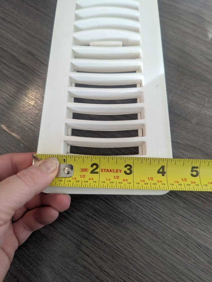 White floor vents - photo 4