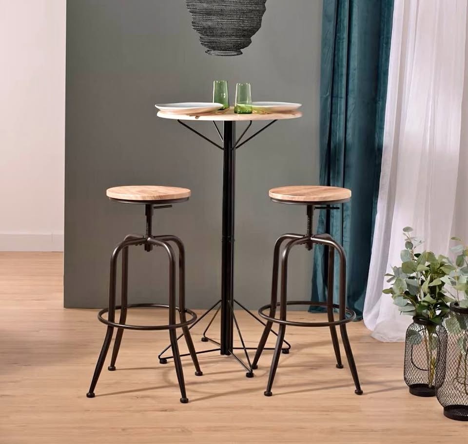 Set or 2 Barstools