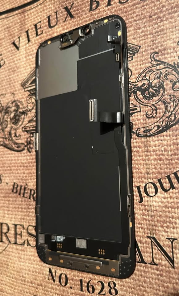 iPhone 13 Pro Max OEM Screen replacement - photo 4