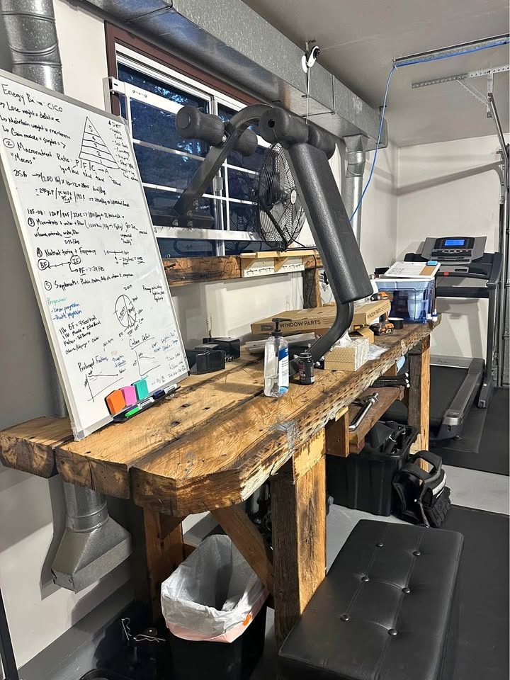 FREE WOODEN WORK BENCH