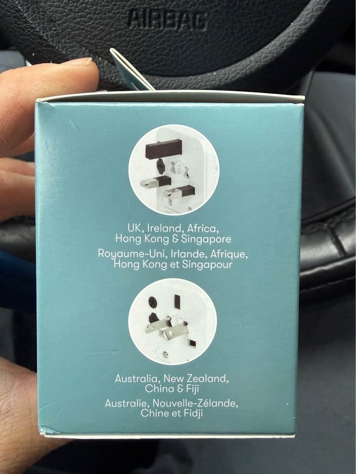 QUO Universal Travel Adaptor W/3 Usb Port Type C White - photo 3