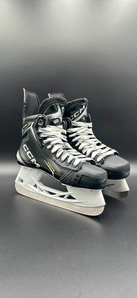CCM Tacks XF 90 Senior Hockey Skates Size Regular 8.5