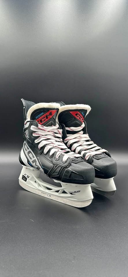 CCM JetSpeed FT680 Junior Hockey Skates