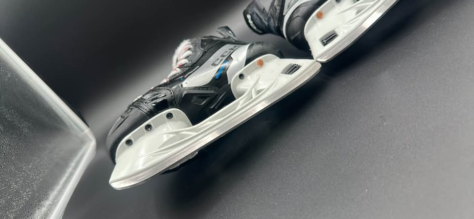 CCM JetSpeed FT680 Junior Hockey Skates - photo 4
