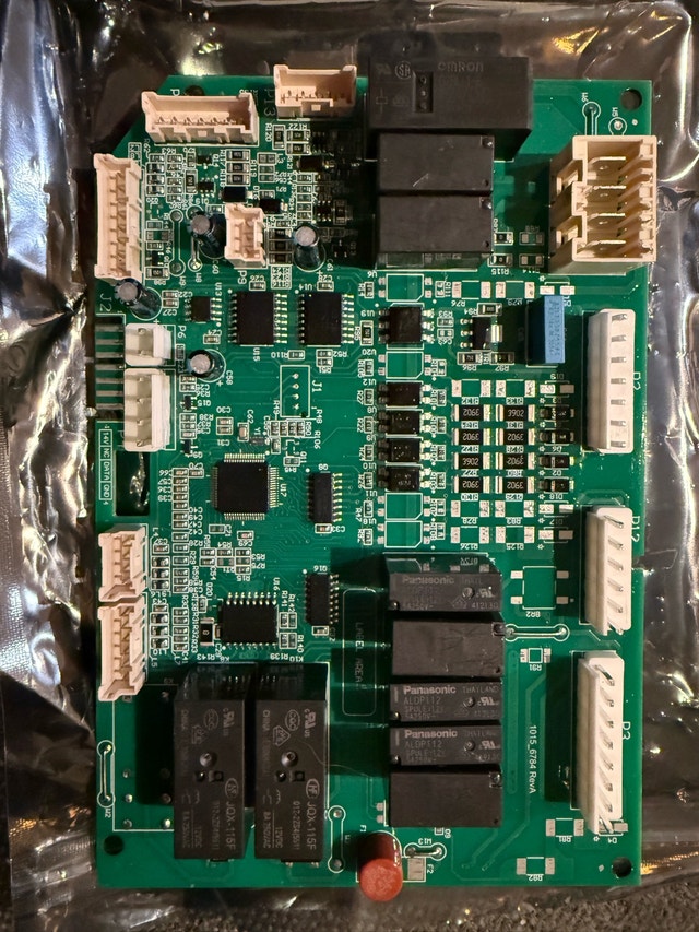 Whirlpool Refrigerator Control Board - photo 2
