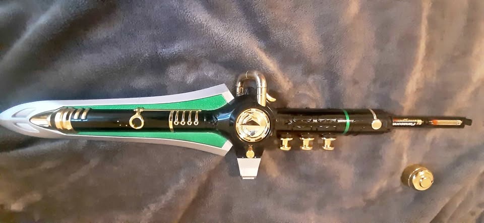 Bandai Mighty Morphin Power Rangers Legacy Dragon Dagger