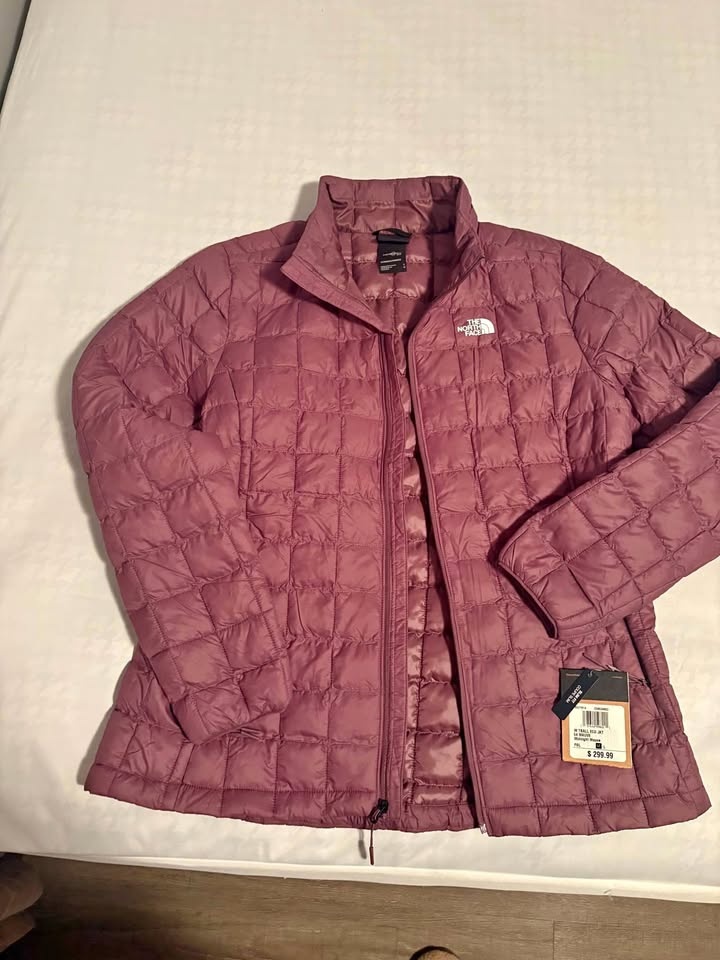 North face thermal ball mauve women’s jacket sz large