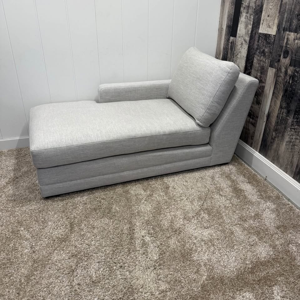 Candace & Basil Sardinia Light Grey Arm Chaise - photo 2