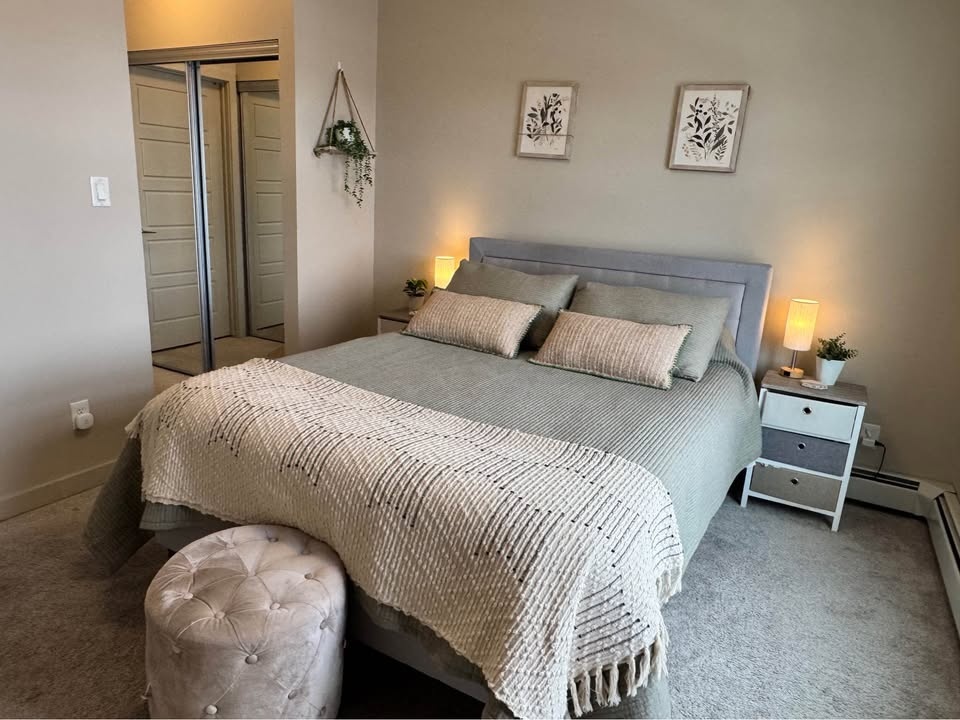 Queen Bed