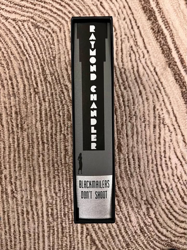 Blackmailers Dont Shoot by Raymond Chandler - Folio