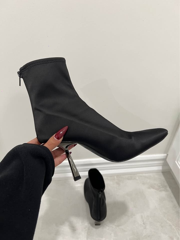 Zara Heeled Booties - photo 4