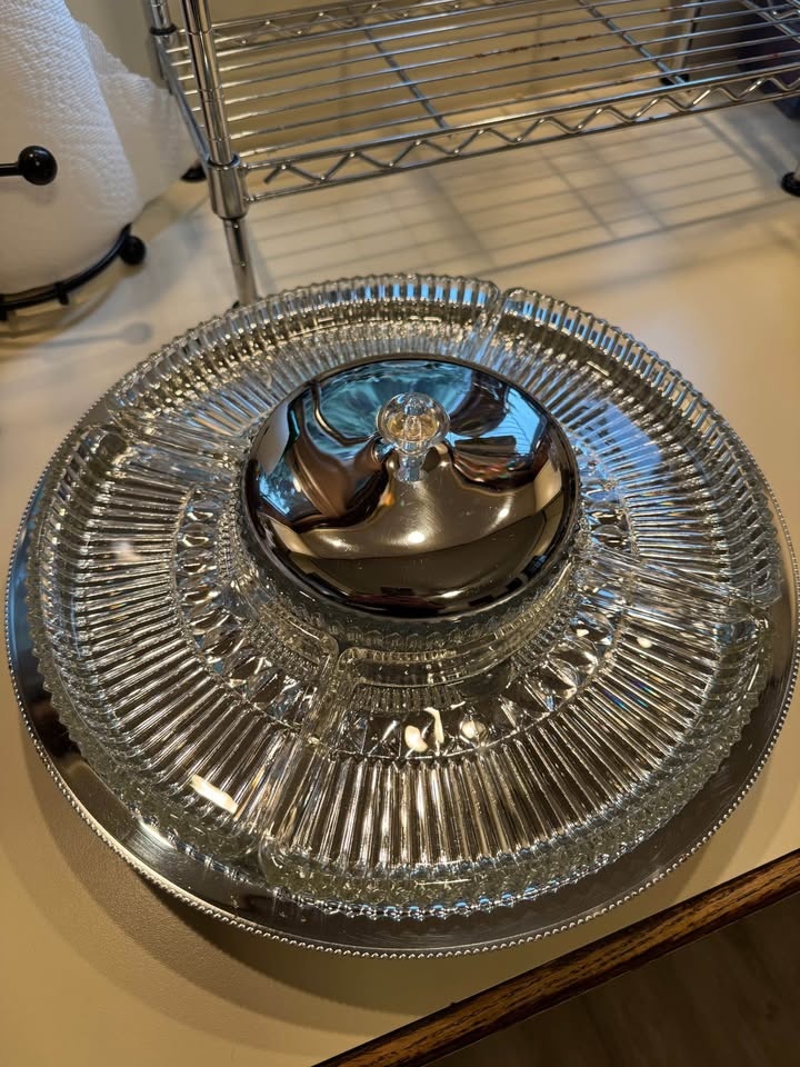 Kromex Lazy Susan Cut Glass Relish Tray - photo 2