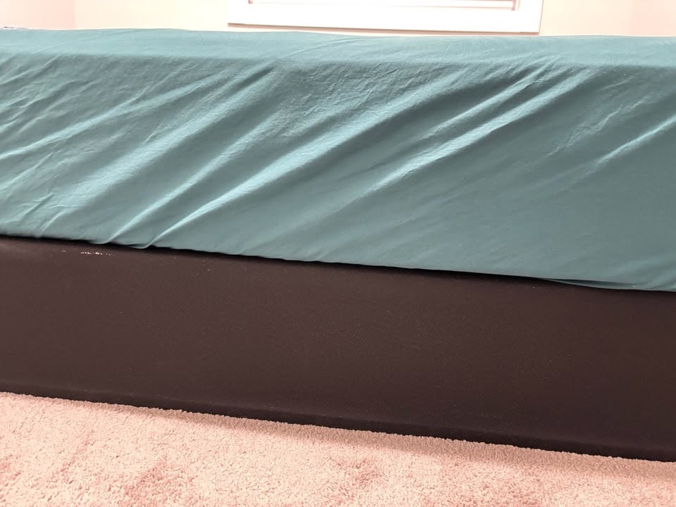 Queen Bed & Frame – Clean, Well-Maintained - photo 2