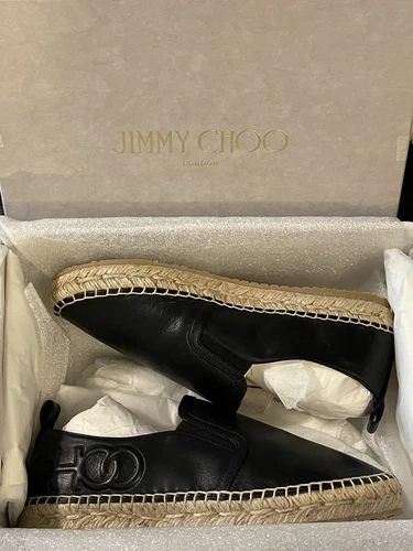 BRAND NEW Authentic JIMMY CHOO Black Lichi Flat Espadrilles US6. - photo 2