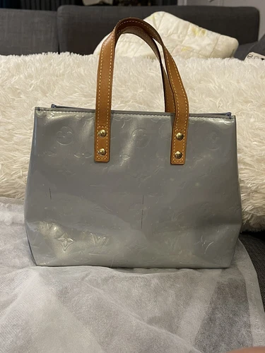Authentic Pre-Loved LOUIS VUITTON Vernis Reade PM - photo 2
