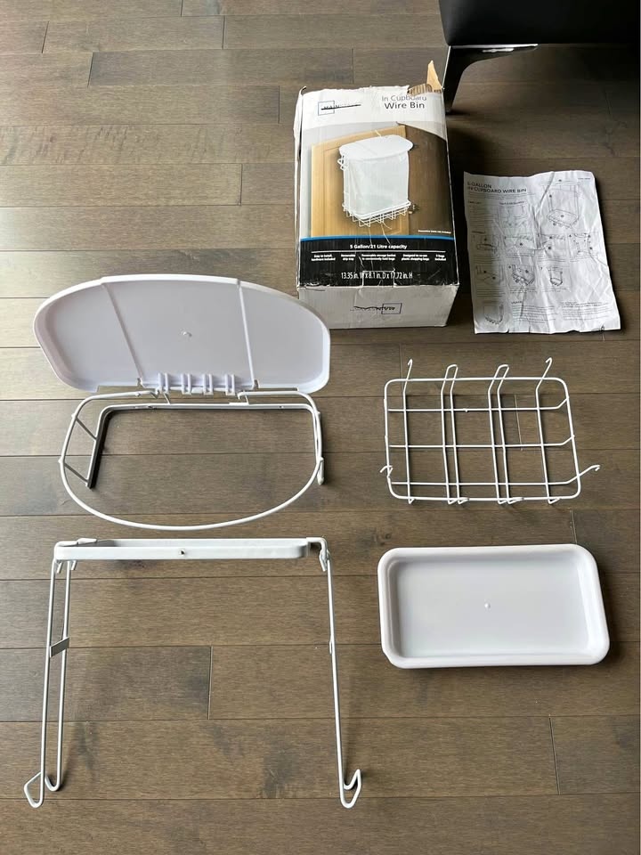 In-Cupboard Wire Bin