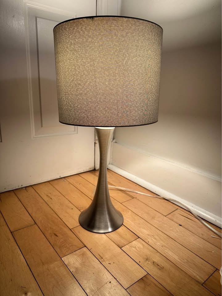 ✨ Modern Metal Table/ Bedside Lamp – Stylish & Elegant ✨