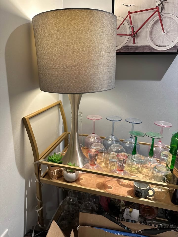 ✨ Modern Metal Table/ Bedside Lamp – Stylish & Elegant ✨ - photo 3