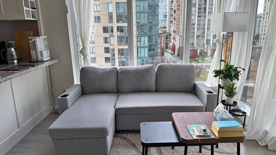 Sofa with pull out bed