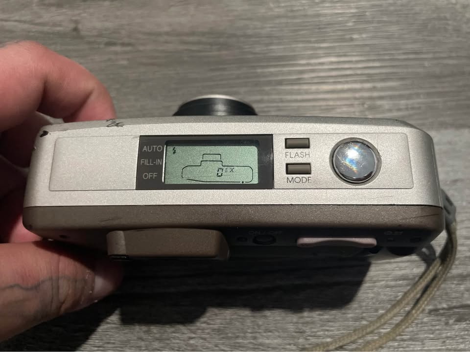 Samsung Fino 105s film camera! - photo 2
