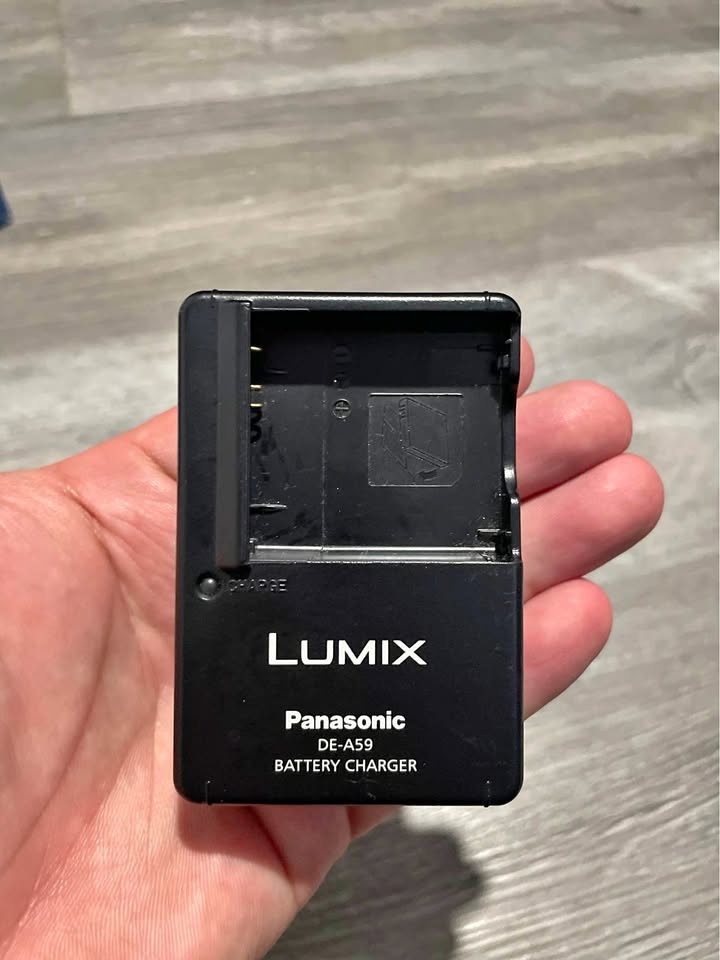 Panasonic LUMIX Digital Camera Charger!