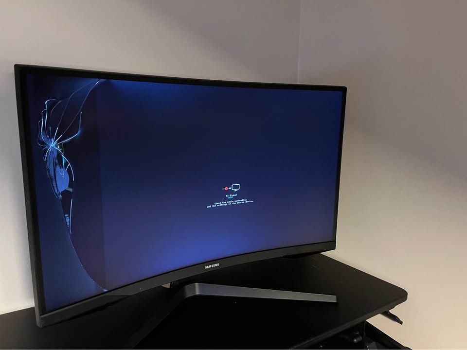 Samsung Odyssey G5 27” for parts - photo 2