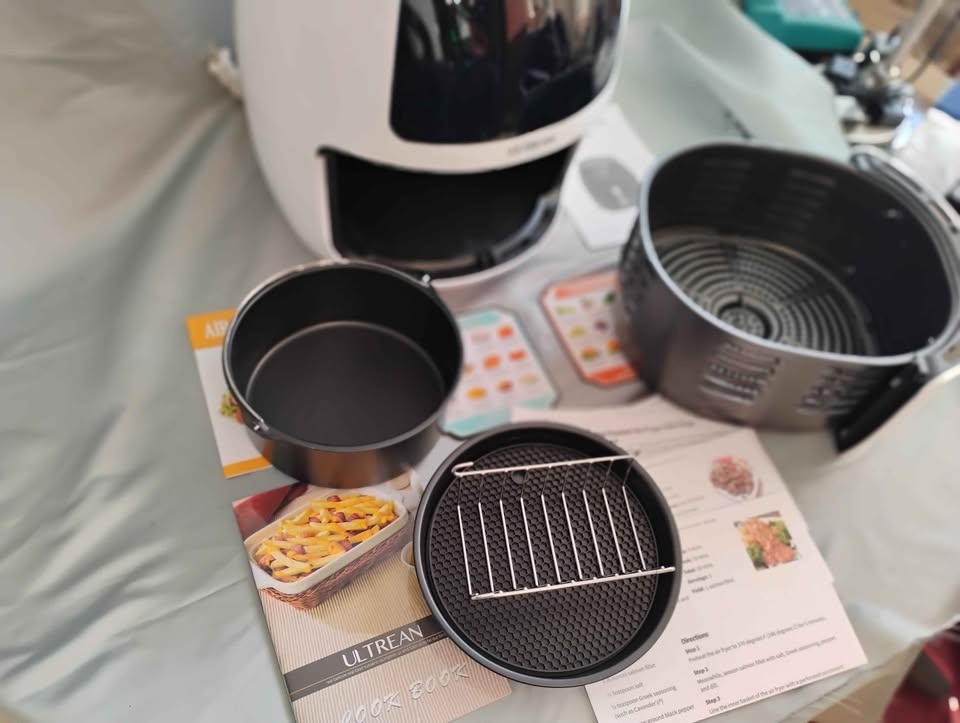 Ultrean AF0301 Air Fryer, 4.2L, 1700W – Like New - photo 4