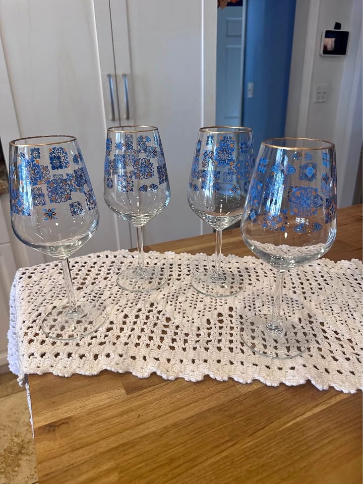 Wine glasses
