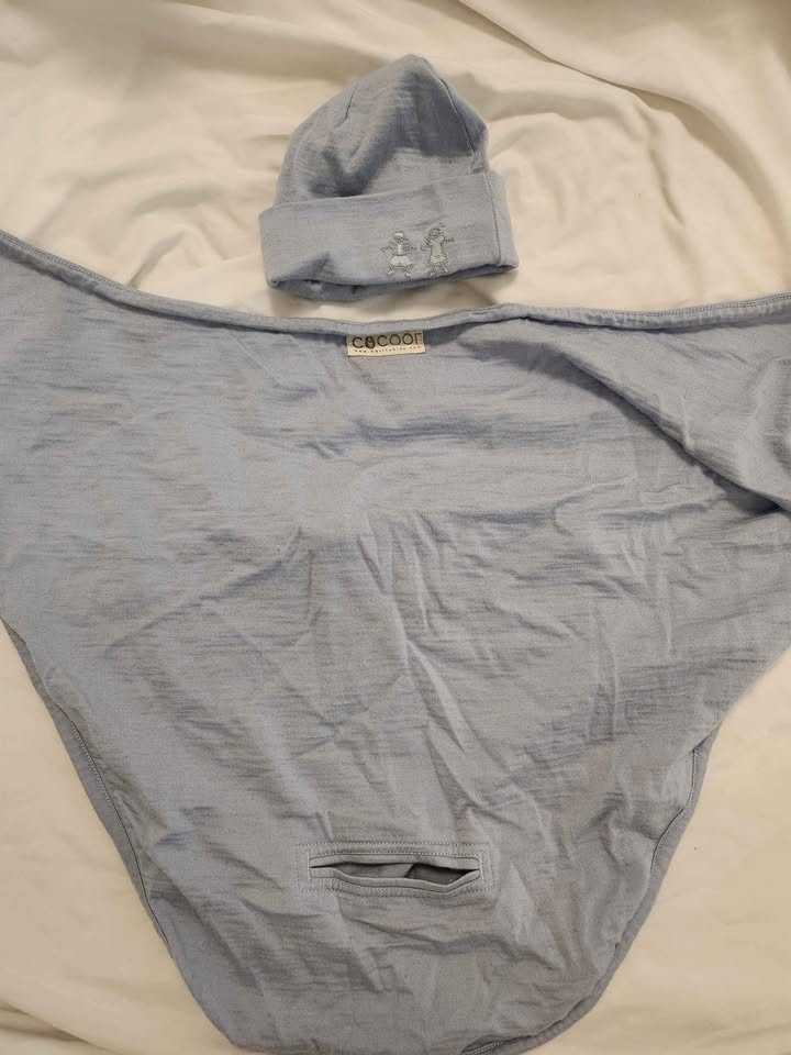 VGUC Merino Kids Coccoi Swaddle Set + Bodysuit - photo 4