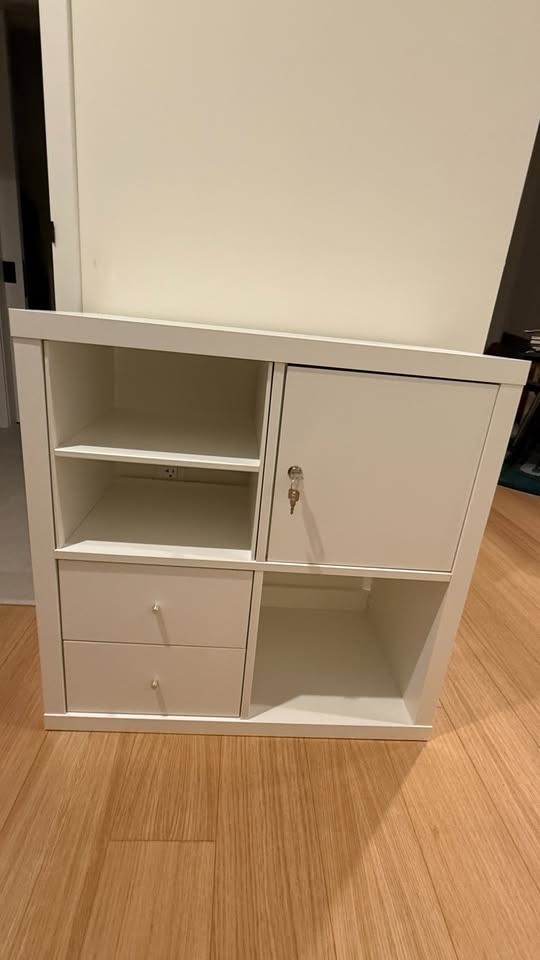 IKEA Kallax Shelf Unit - photo 2