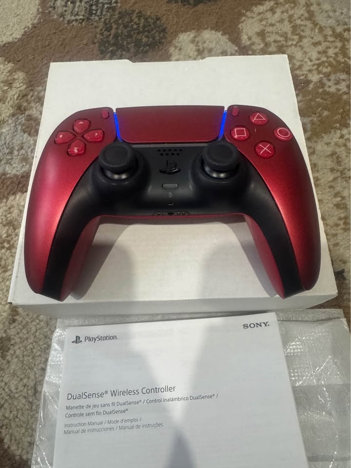 PS5 DualSense Wireless Controller(Volcanic Red) BNIB - photo 4