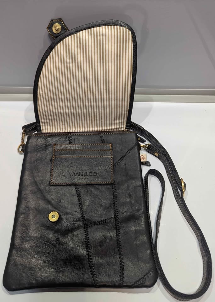 Vaan & Co. Zebra Crossbody Bag - Unique & Sustainable - photo 4