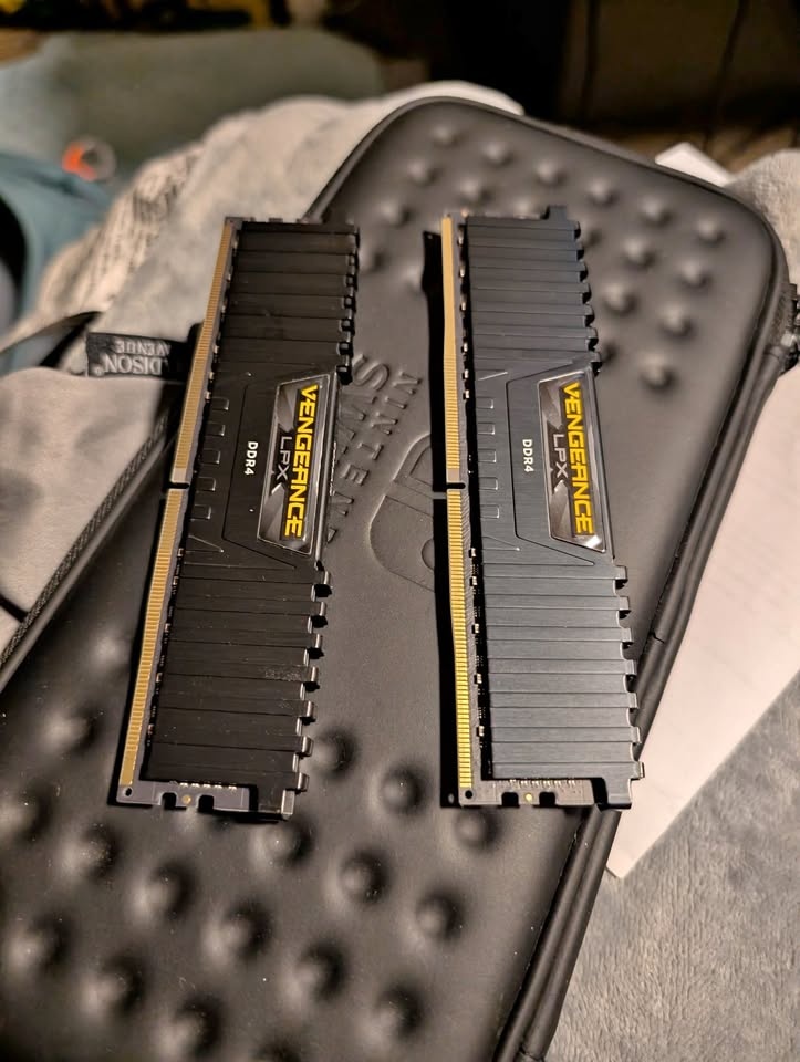 RAM DDR4 Corsair Vengence LPX 64gb