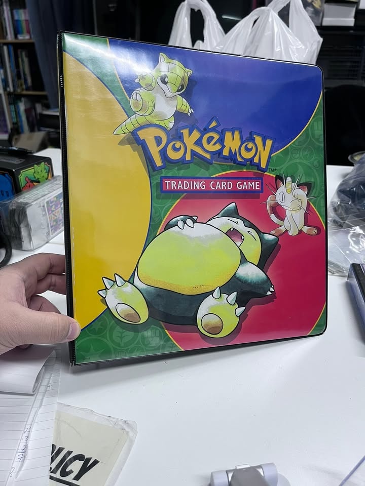 Vintage 1999 POKÉMON TRADING CARD GAME Binder Snorlax - photo 4