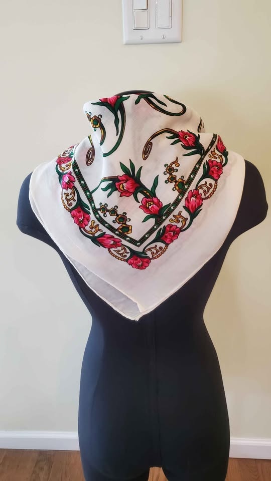 Chic Floral Patterned Scarf, Headwrap, Wrap, Top - photo 5