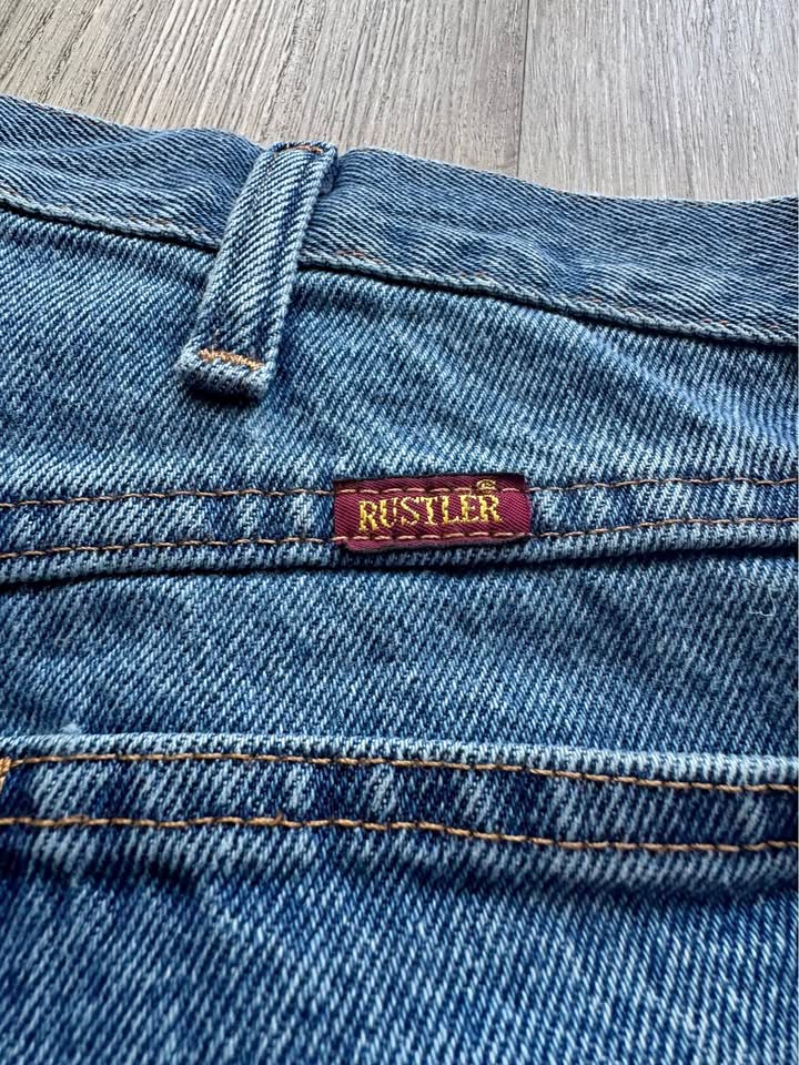 RUSTLER Jeans