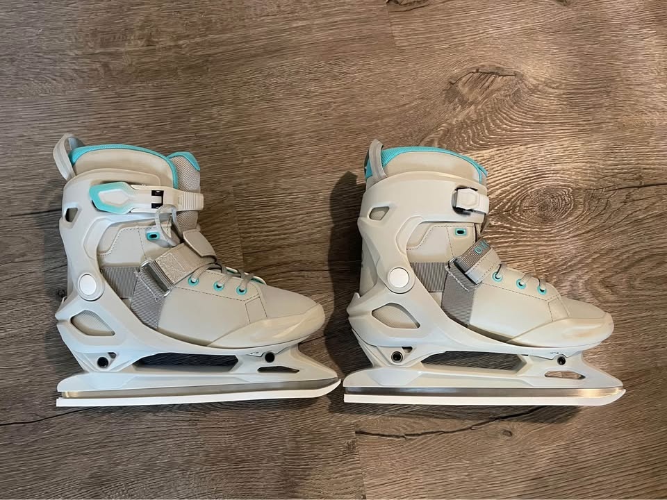 Women’s Ice Skate size 8 - photo 2