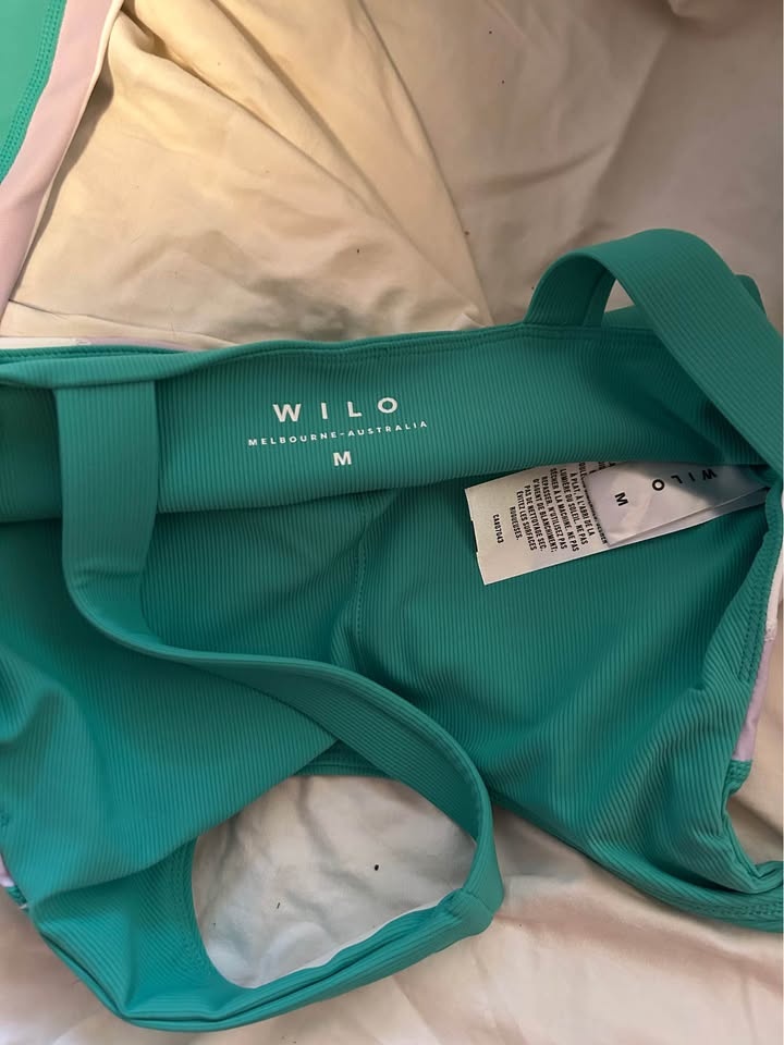 Workout bra and leggings - photo 3