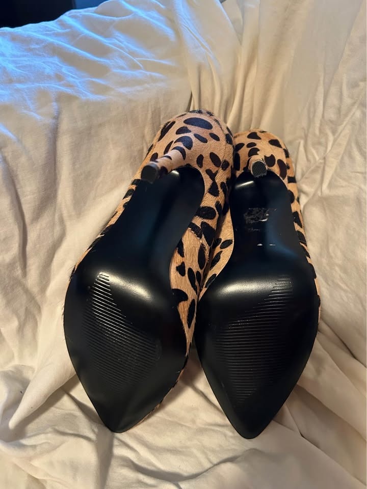 High heeled shoes - photo 2