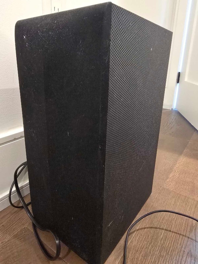 LG 2.1 Soundbar with Wireless Sub - Bluetooth & Optical - photo 2