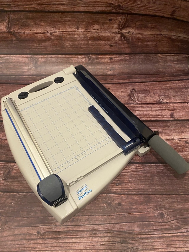 Staples DuoTrim Cutter