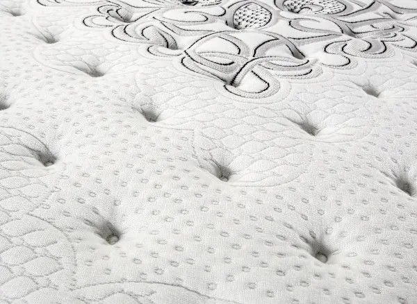 Queen Beautyrest Mattress + Box Spring - Excellent!🥕 - photo 3