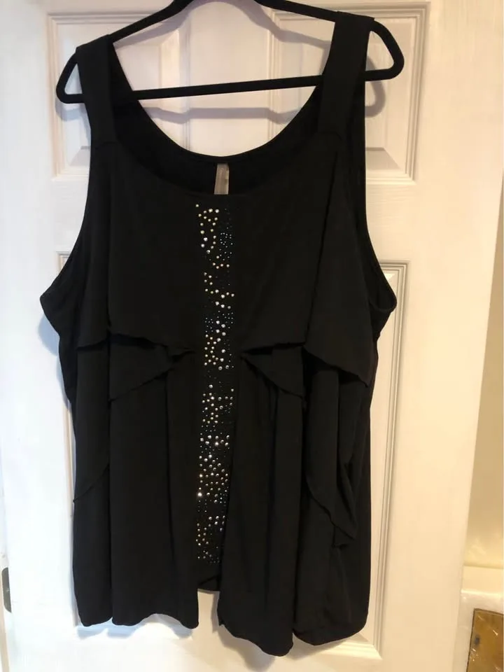 Sleeveless Blouse with Ornate Detailing, 5X image indicator(2)