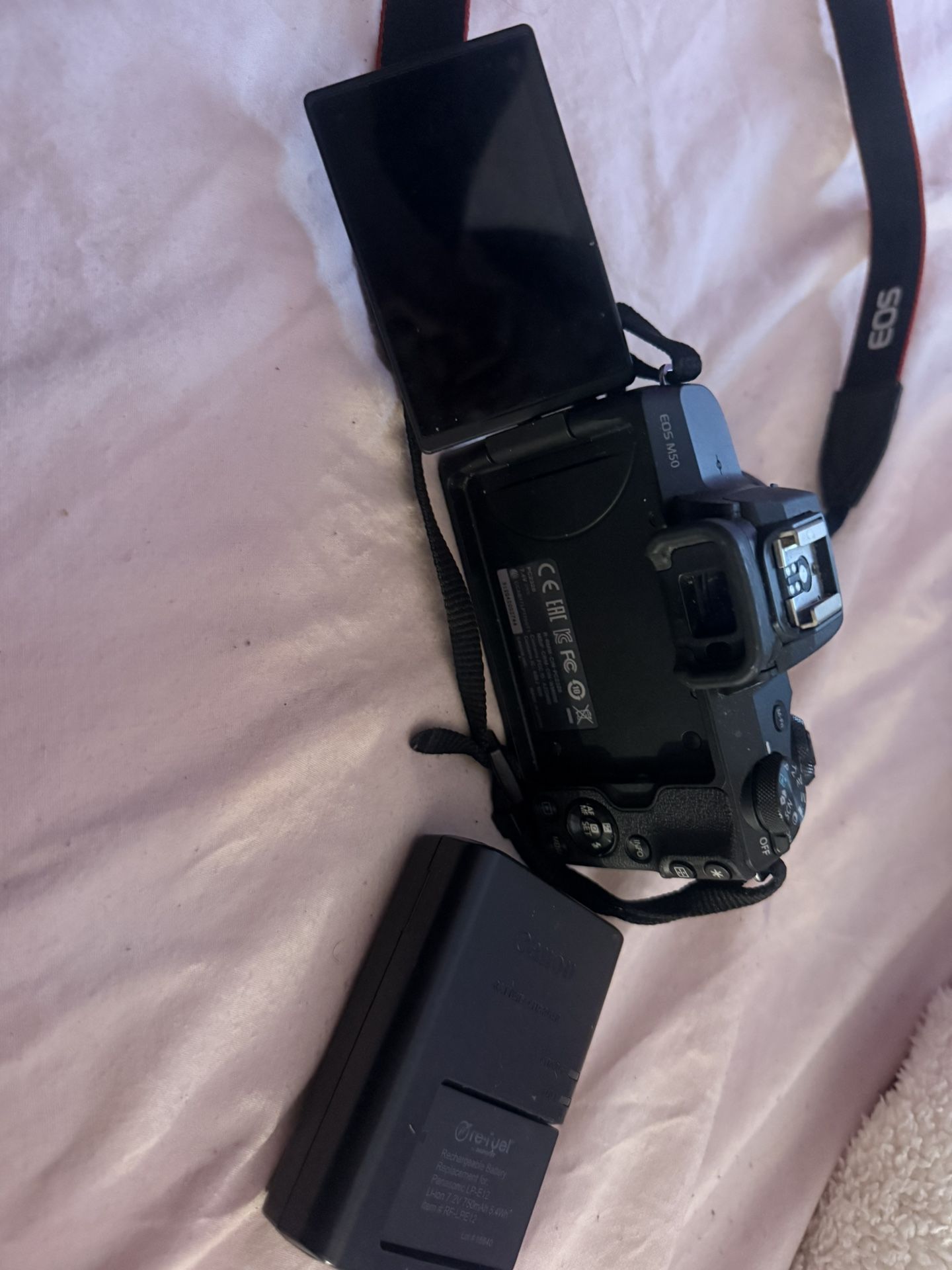 Canon M50 With Two Batteries - photo 2