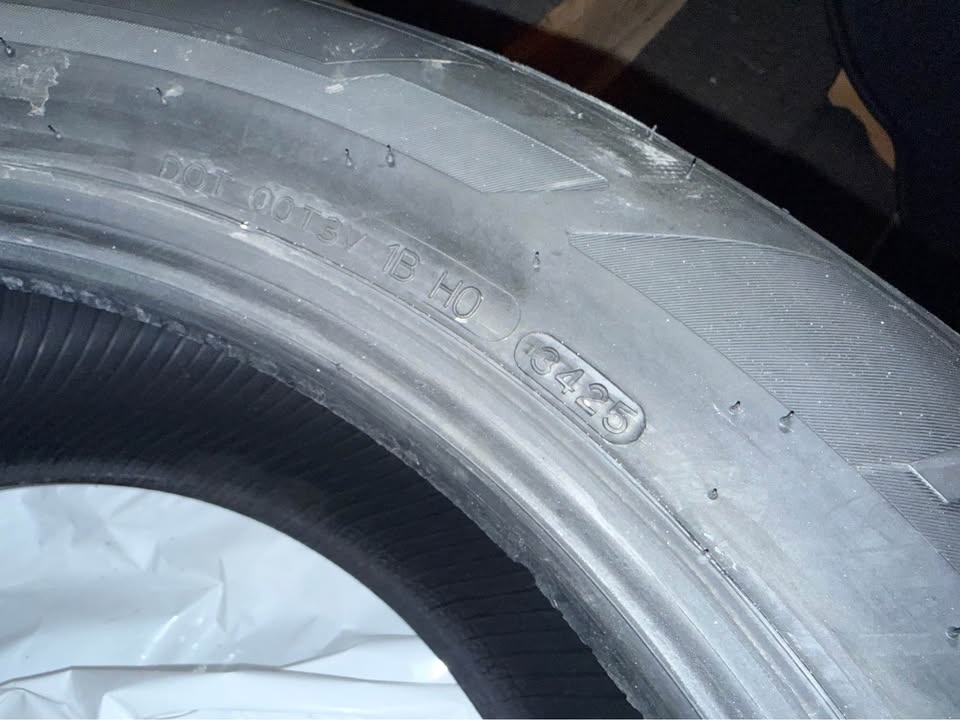 Hankook Kinergy GT all season tire - photo 2