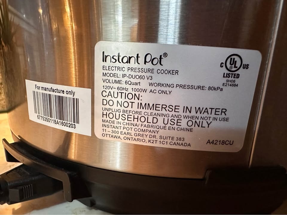 🥕Instant Pot Duo 6 Qt - Used Once, Like New - photo 4
