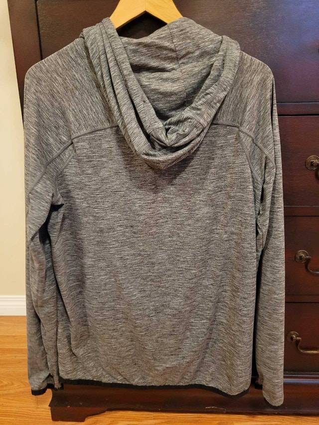 Men's Medium American Eagle Outfitters Grey Activewear Hoodie - photo 2