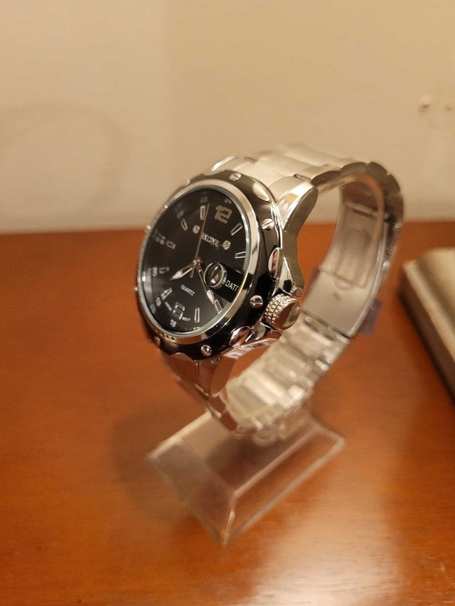 Brand New Skone Black and Silver Quartz Men's Watch - photo 2
