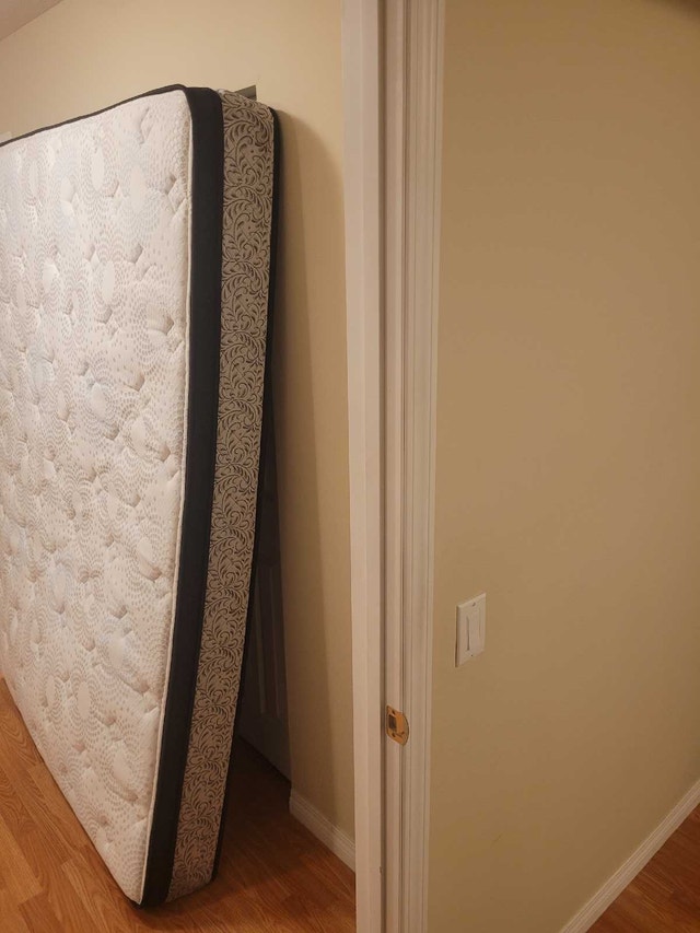 The Brick SpringWall Huron Queen Mattress - photo 3