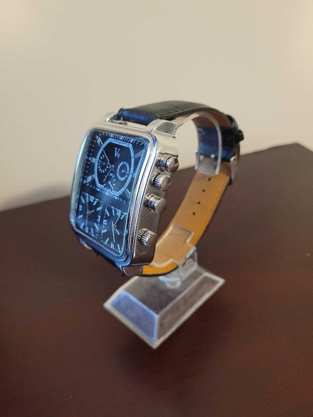 New Men's Silver V6 triple time zone fashion watch - photo 2